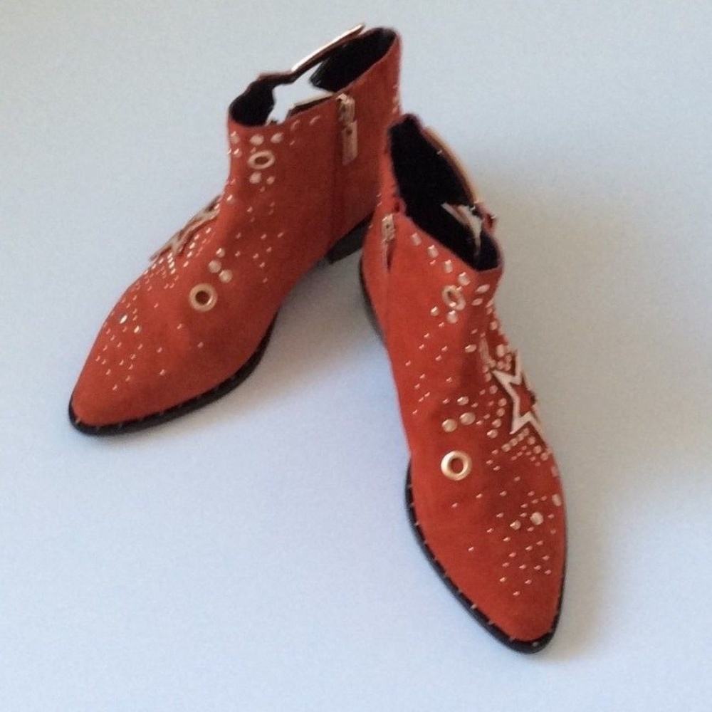 Ivy Kirzhner Stardust Red Suede Ankle Boots - Picture 5 of 8